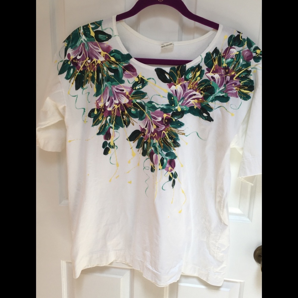 Ladies hand painted T-shirt